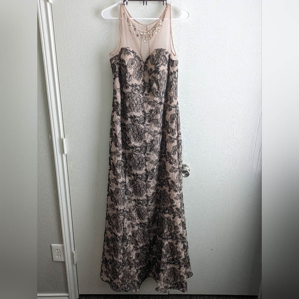 CreamBlack Lace Formal Dress Size 14
